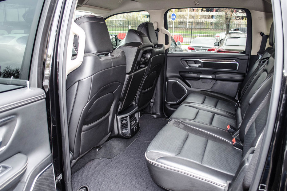 Продам Dodge RAM LARAMIE 5,7L 2019 года в Киеве