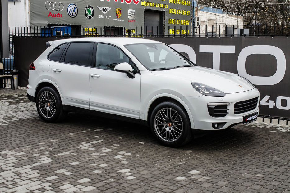 Продам Porsche Cayenne 3.0d Platinum Edition 2016 года в Киеве