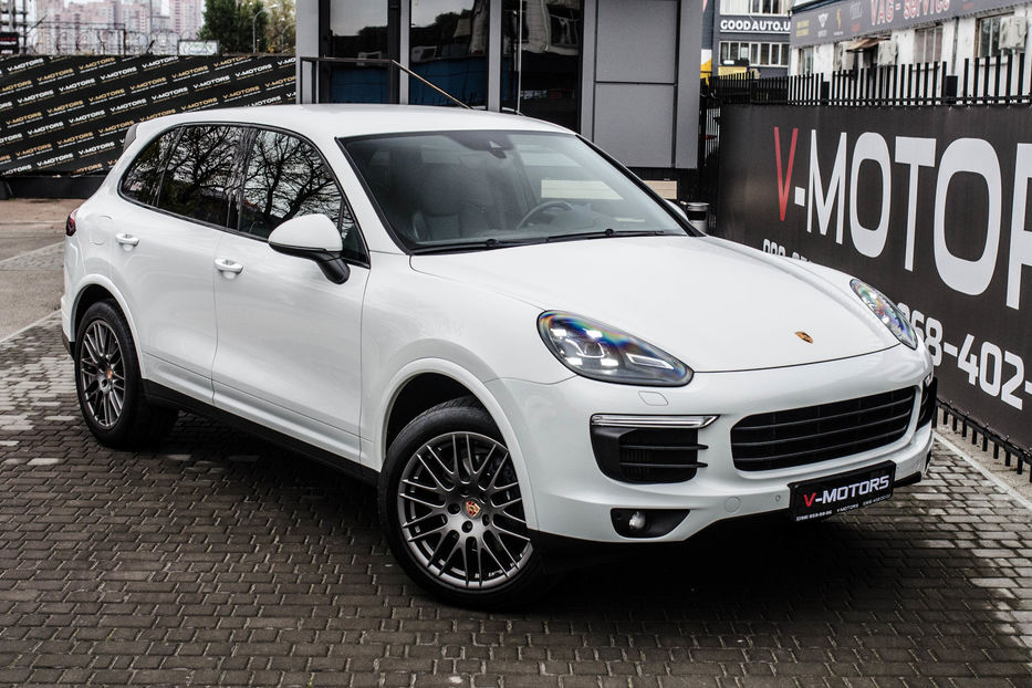 Продам Porsche Cayenne 3.0d Platinum Edition 2016 года в Киеве