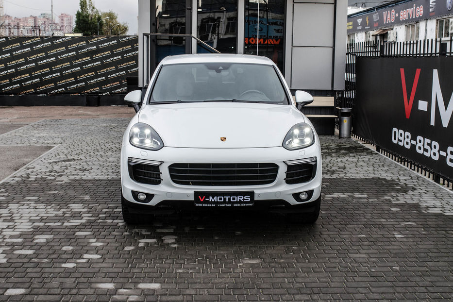 Продам Porsche Cayenne 3.0d Platinum Edition 2016 года в Киеве