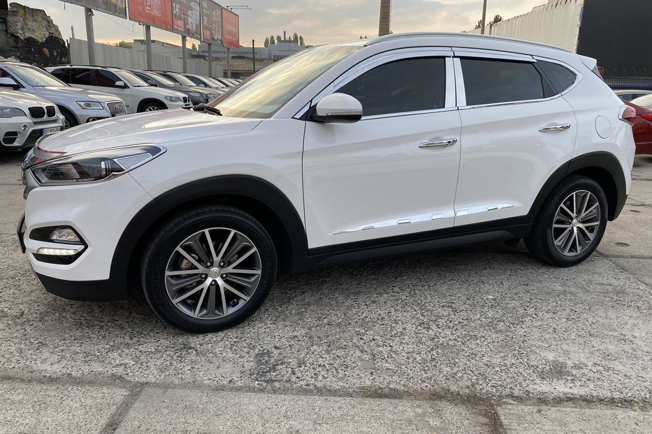 Продам Hyundai Tucson 2.0 е VGT 2016 года в Одессе