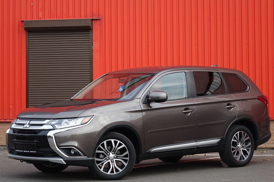 Продам Mitsubishi Outlander 2019 AWD 2019 года в Одессе