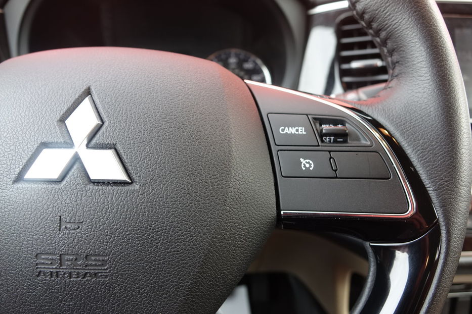 Продам Mitsubishi Outlander 2019 AWD 2019 года в Одессе