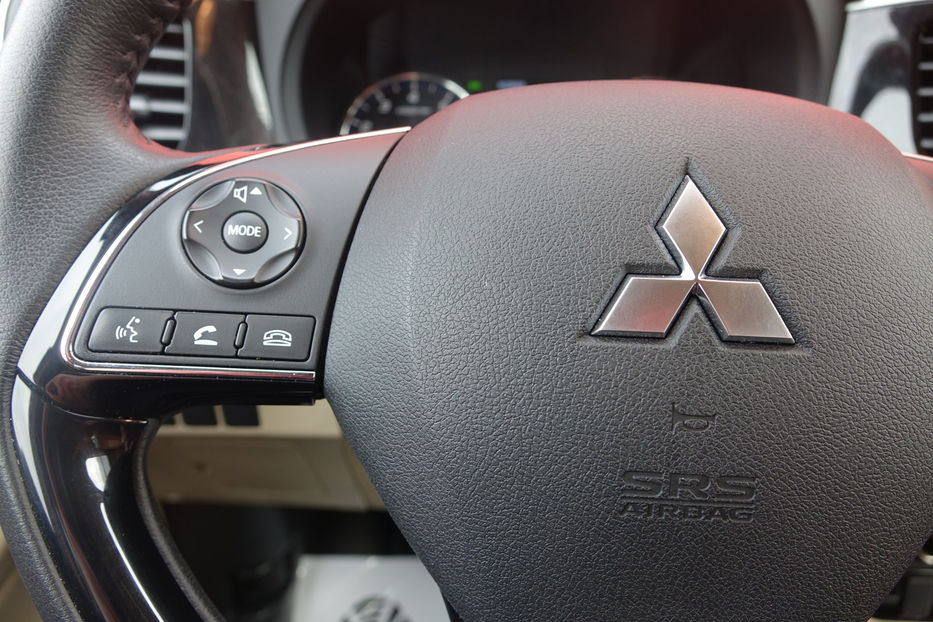 Продам Mitsubishi Outlander 2019 AWD 2019 года в Одессе