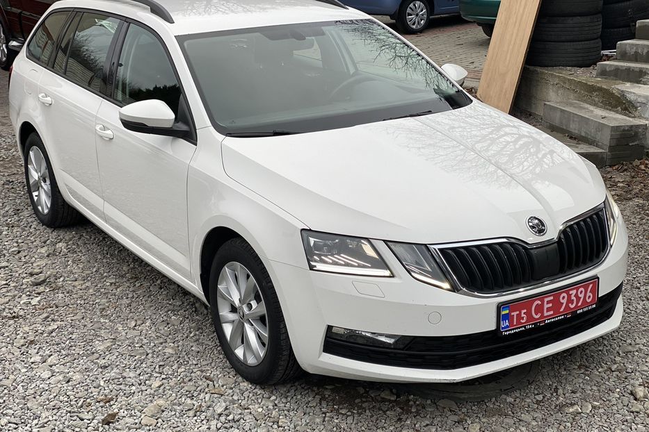 Продам Skoda Octavia A7 Full Led 2017 года в Львове