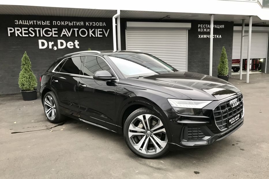 Продам Audi Q8 55 TFSI Quattro Официал 2019 года в Киеве