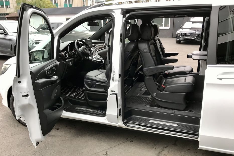 Продам Mercedes-Benz V-Class V-250 Avantgarde Edition 2014 года в Киеве