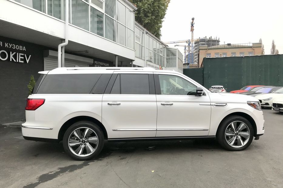 Продам Lincoln Navigator 2018 года в Киеве