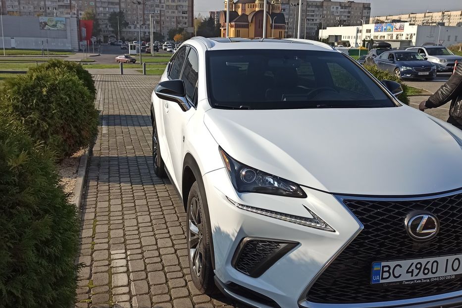 Продам Lexus NX 200 F Sport 2016 года в Львове