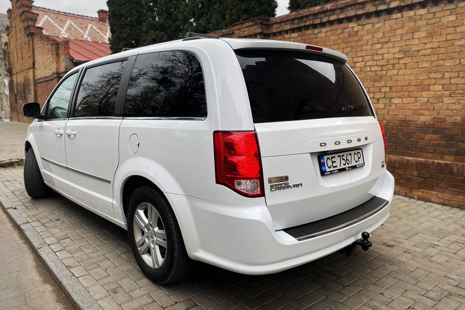 Продам Dodge Grand Caravan CREW 2017 года в Черновцах