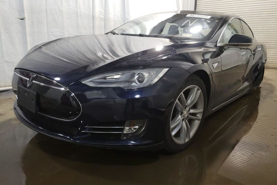 Продам Tesla Model S 85 Signature Performance 2013 года в Черновцах