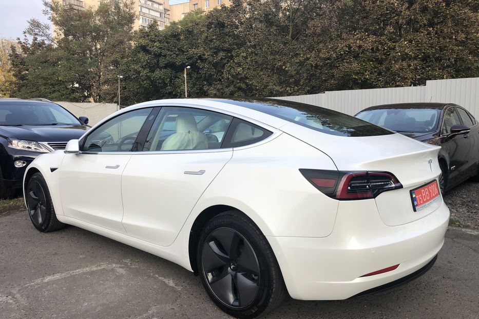 Продам Tesla Model 3 Standart plus 420 km Premium  2020 года в Одессе