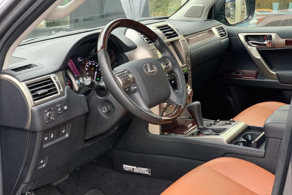 Продам Lexus GX 460 Luxury 2019 года в Киеве