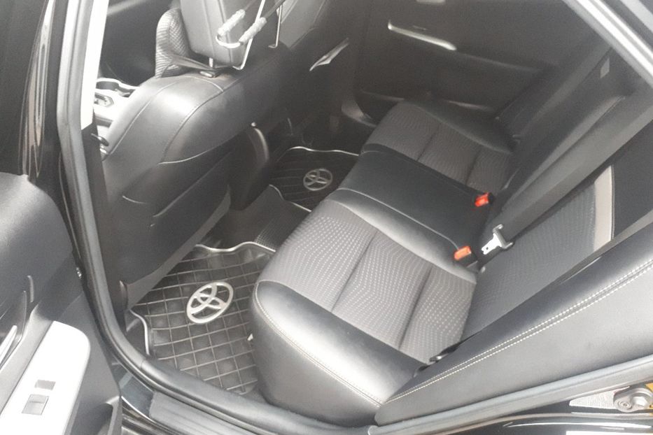 Продам Toyota Camry 2.5 SE 2014 года в Киеве