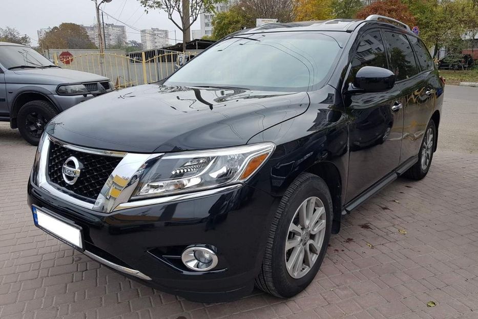 Продам Nissan Pathfinder SV AWD 2015 года в Одессе