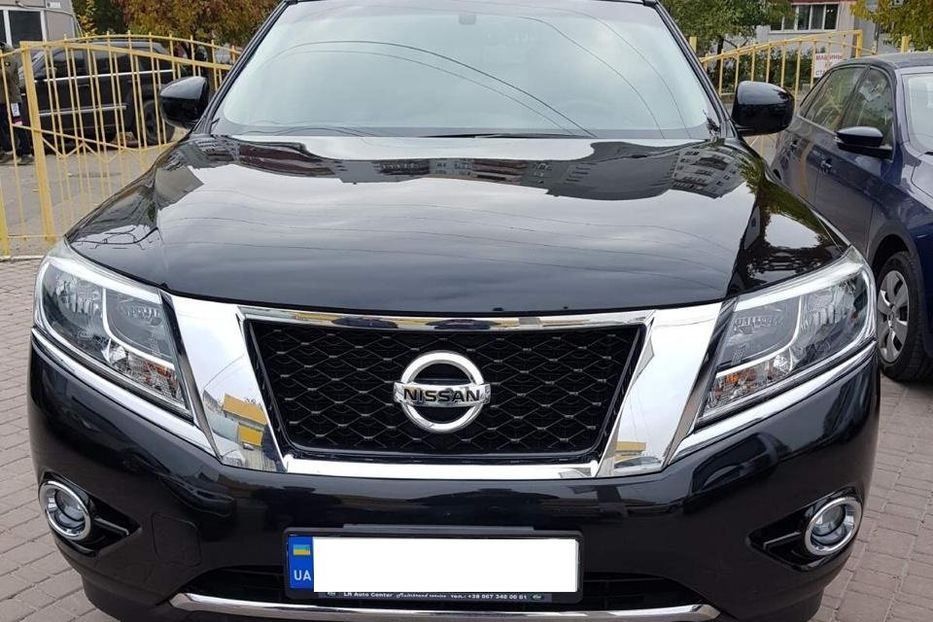 Продам Nissan Pathfinder SV AWD 2015 года в Одессе