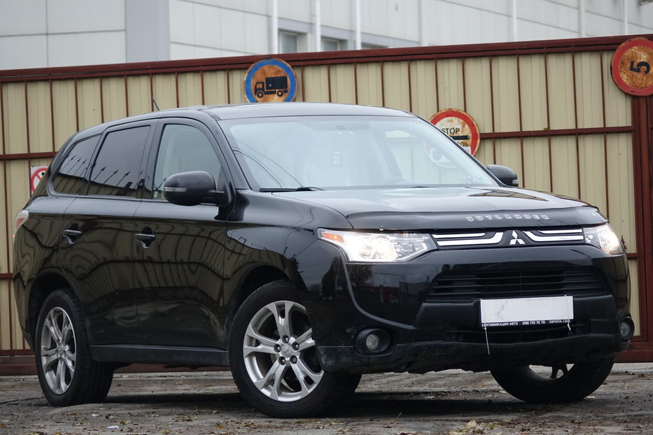 Продам Mitsubishi Outlander 2014 года в Одессе