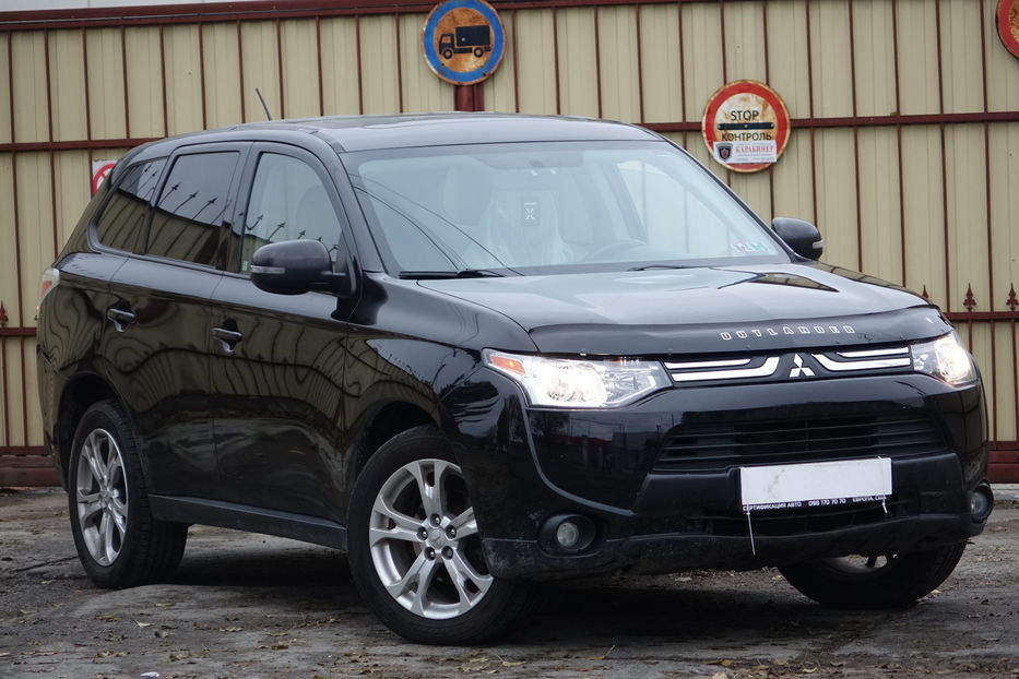 Продам Mitsubishi Outlander 2014 года в Одессе