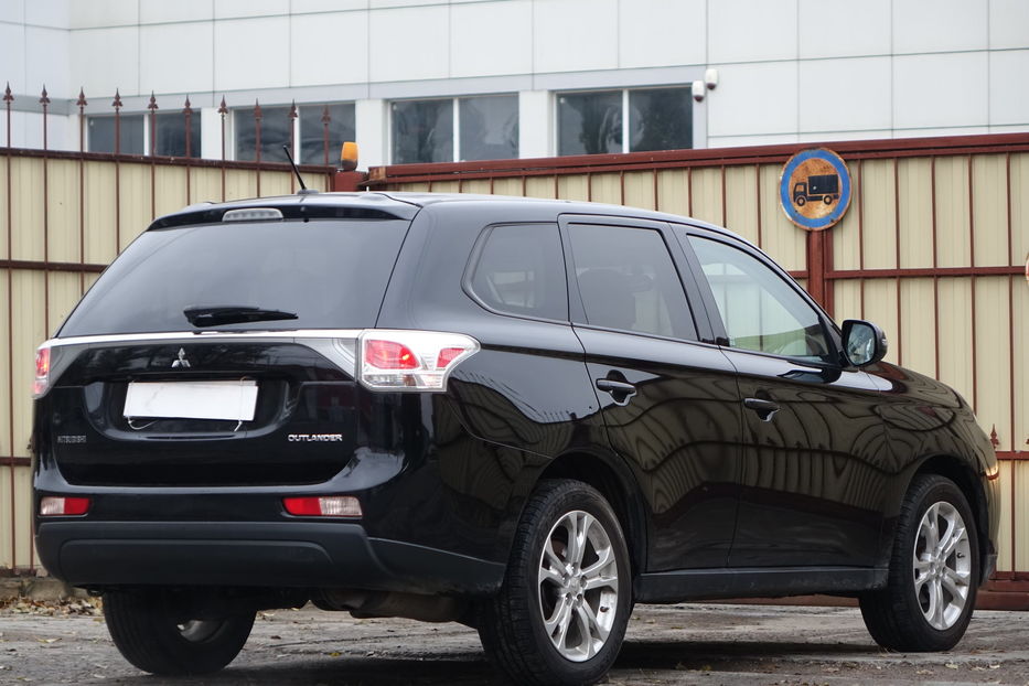 Продам Mitsubishi Outlander 2014 года в Одессе