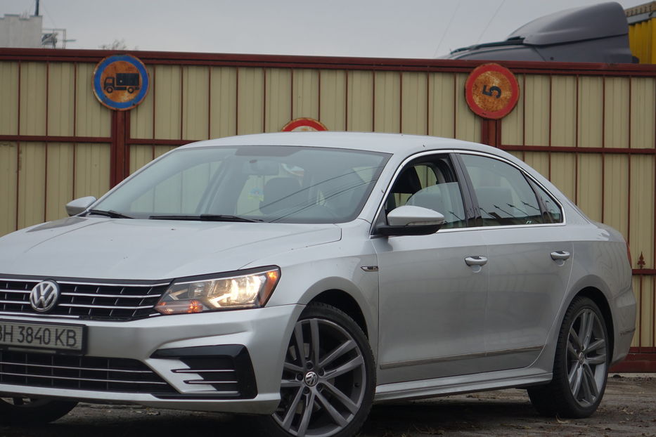 Продам Volkswagen Passat B8 R-LINE 2017 года в Одессе