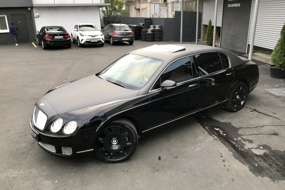 Продам Bentley Flying Spur 2009 года в Киеве