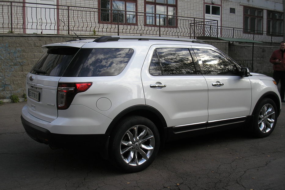 Продам Ford Explorer Limited 2014 года в г. Нежин, Черниговская область