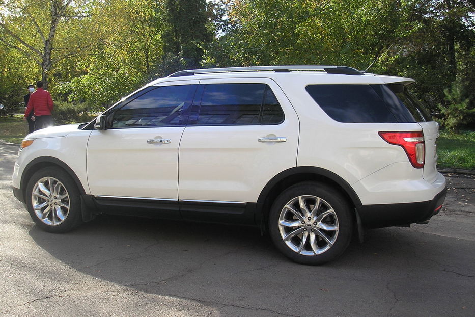 Продам Ford Explorer Limited 2014 года в г. Нежин, Черниговская область