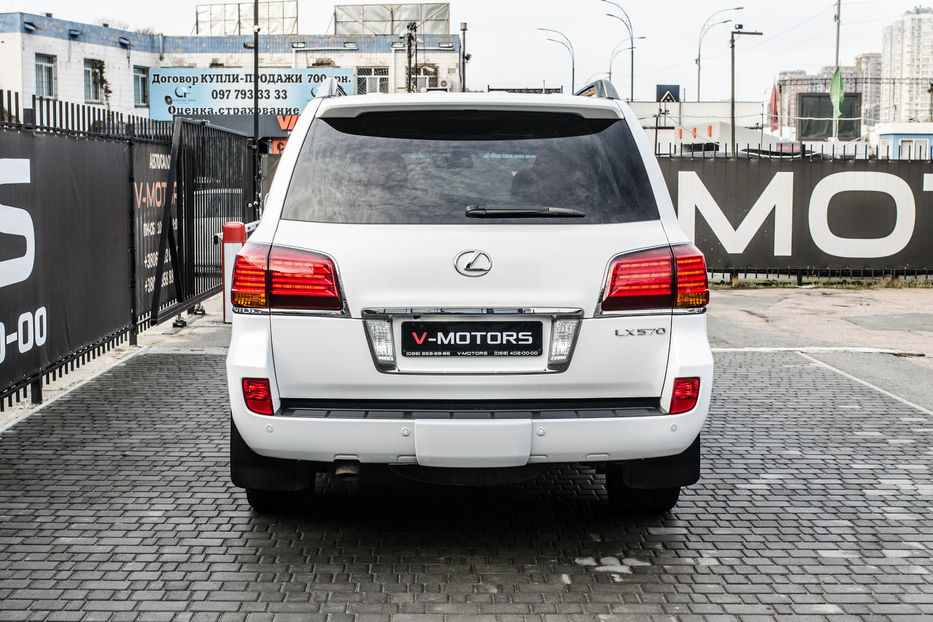 Продам Lexus LX 570 Premium 2011 года в Киеве