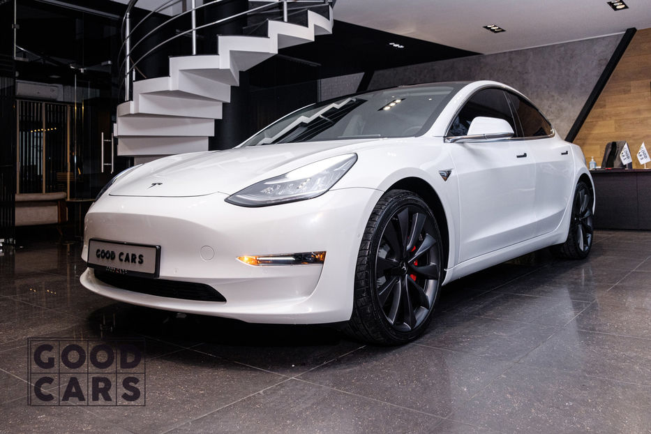 Продам Tesla Model 3 Perfomance 2019 года в Одессе