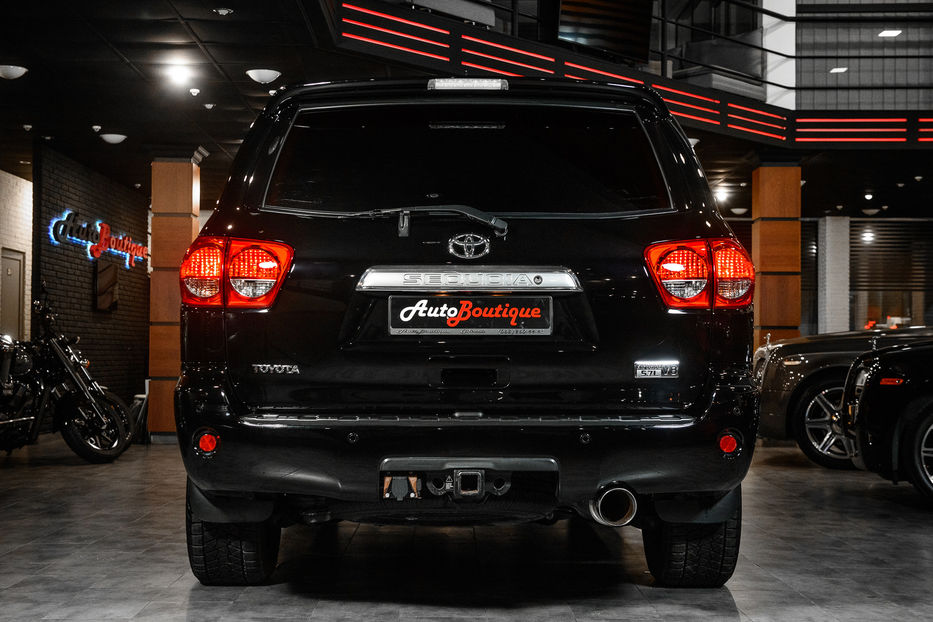 Продам Toyota Sequoia 2010 года в Одессе