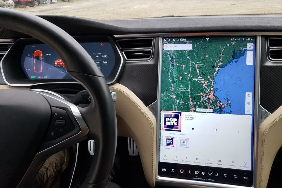 Продам Tesla Model S P90D Ludicrous 2016 года в Черновцах
