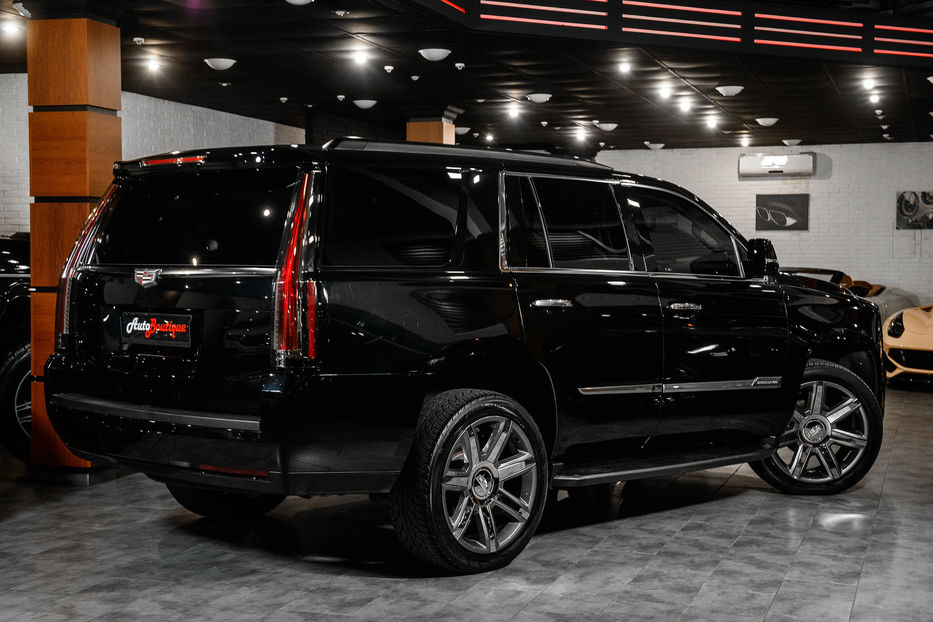 Продам Cadillac Escalade 2015 года в Одессе