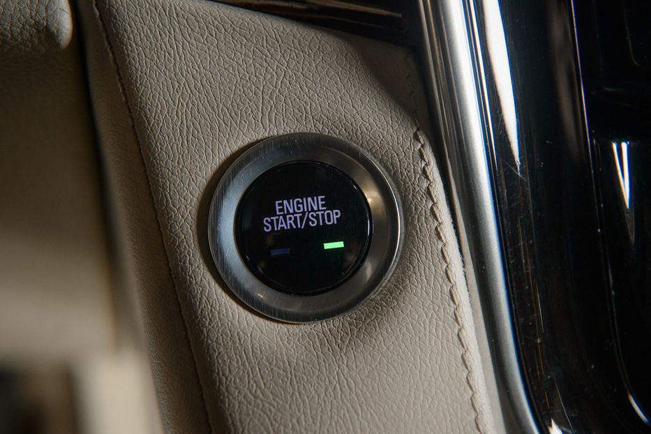 Продам Cadillac Escalade 2015 года в Одессе