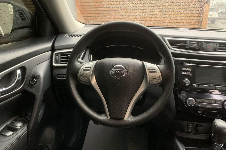 Продам Nissan Rogue sv 2015 года в Одессе