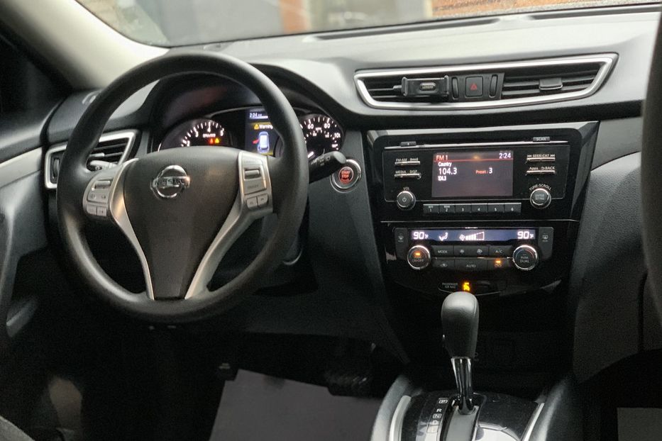 Продам Nissan Rogue sv 2015 года в Одессе