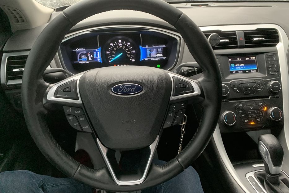 Продам Ford Fusion hybrid 2015 года в Одессе