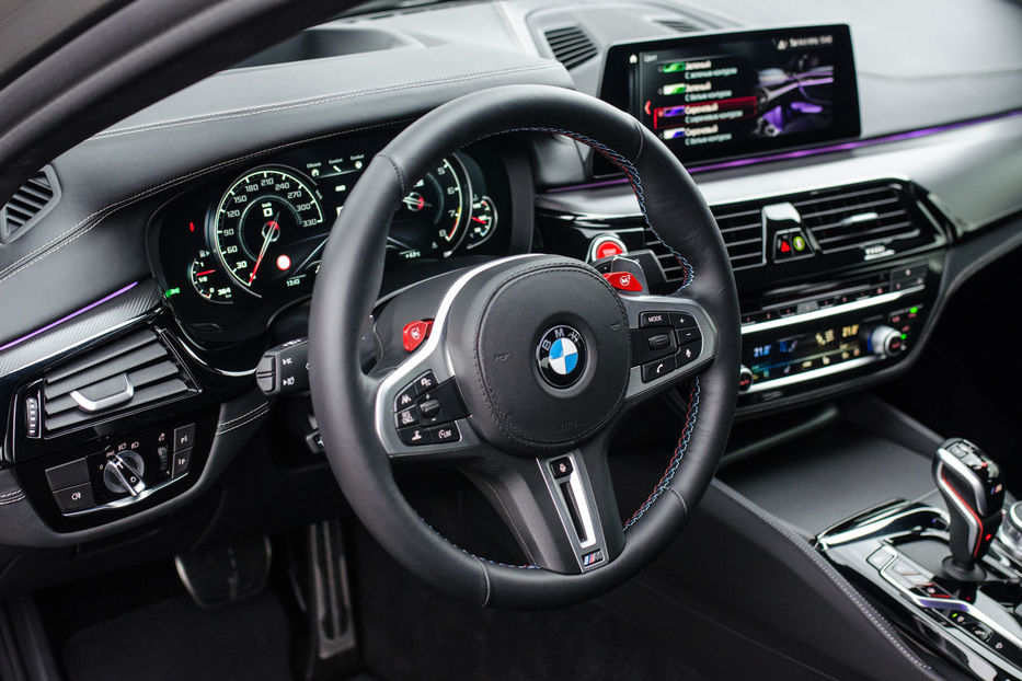 Продам BMW M5 2018 года в Киеве