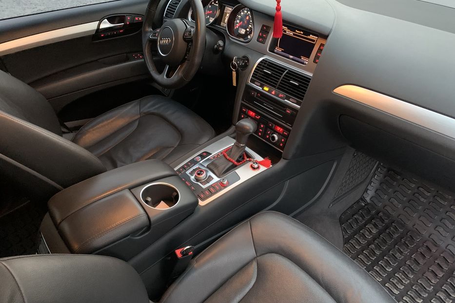 Продам Audi Q7 2013 года в Николаеве