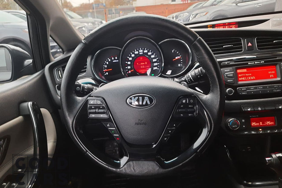 Продам Kia Ceed 2015 года в Одессе