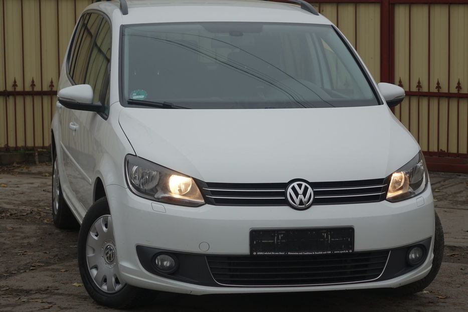 Продам Volkswagen Touran DIESEL 2015 года в Одессе