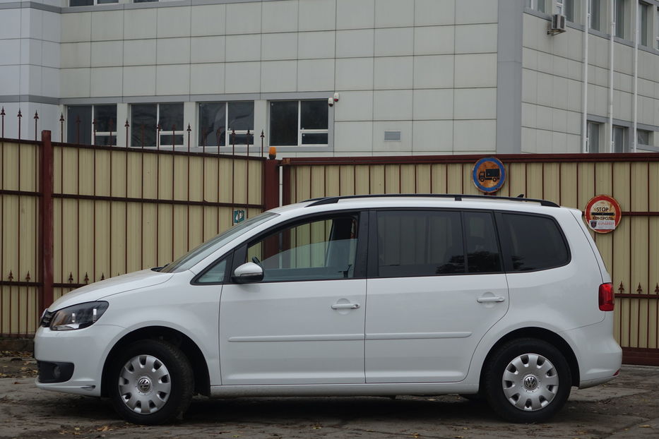 Продам Volkswagen Touran DIESEL 2015 года в Одессе