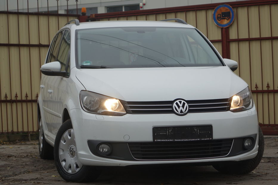 Продам Volkswagen Touran DIESEL 2015 года в Одессе