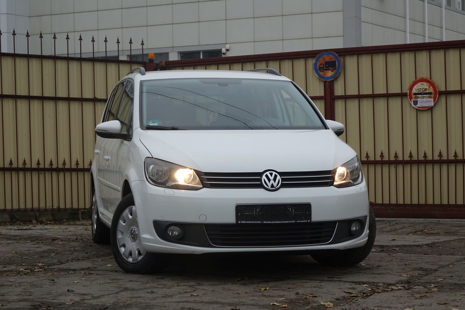 Продам Volkswagen Touran DIESEL 2015 года в Одессе