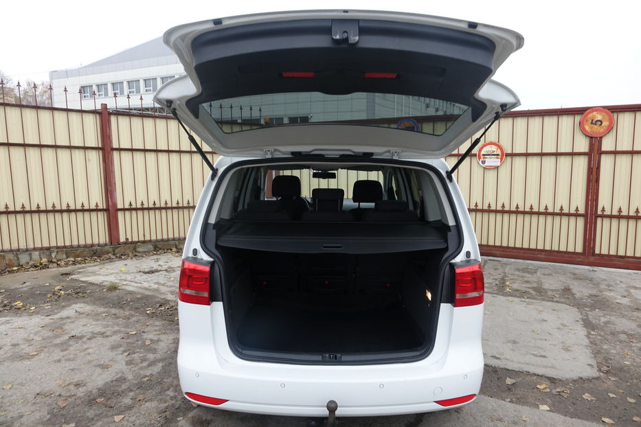 Продам Volkswagen Touran DIESEL 2015 года в Одессе