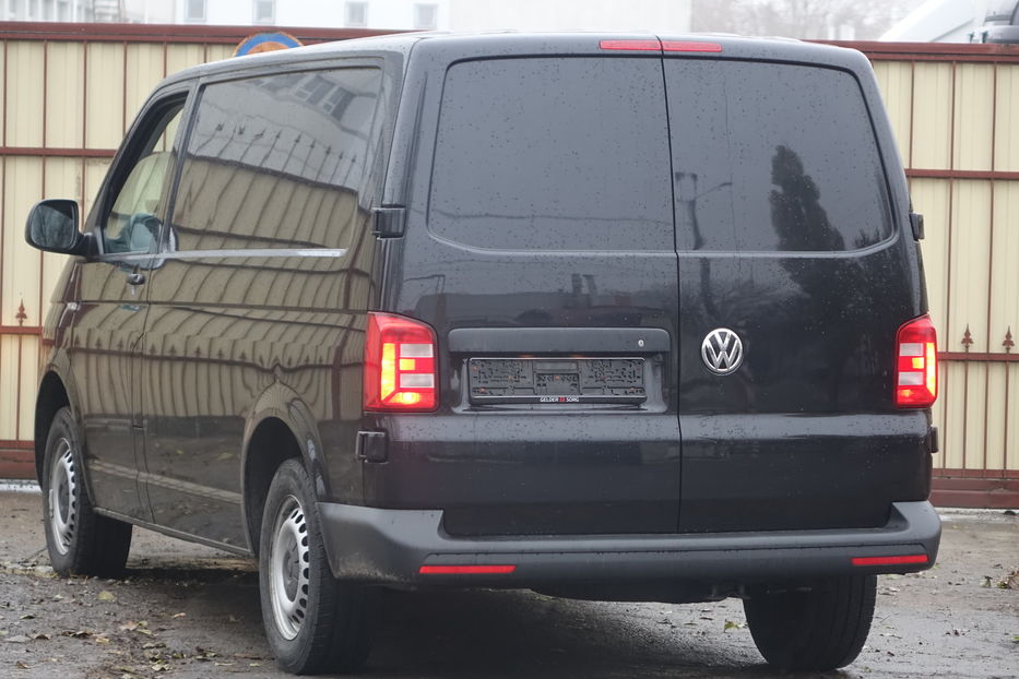 Продам Volkswagen T5 (Transporter) груз DIESEL 2017 года в Одессе