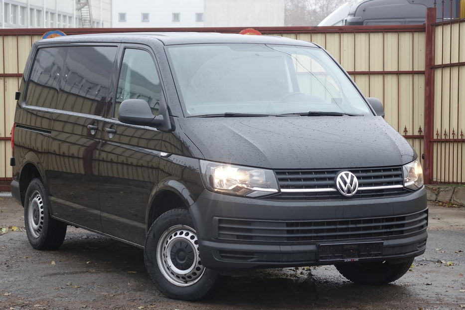 Продам Volkswagen T5 (Transporter) груз DIESEL 2017 года в Одессе