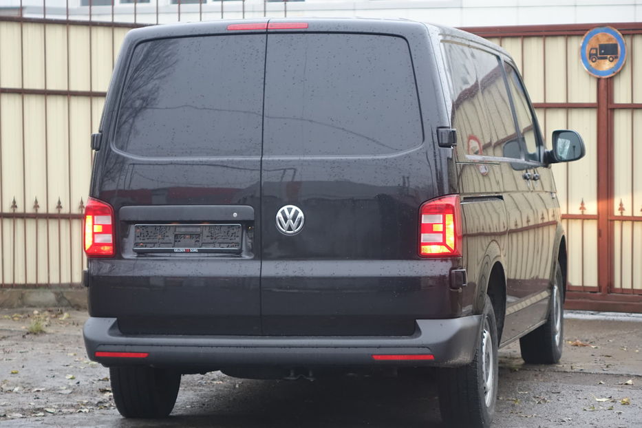 Продам Volkswagen T5 (Transporter) груз DIESEL 2017 года в Одессе