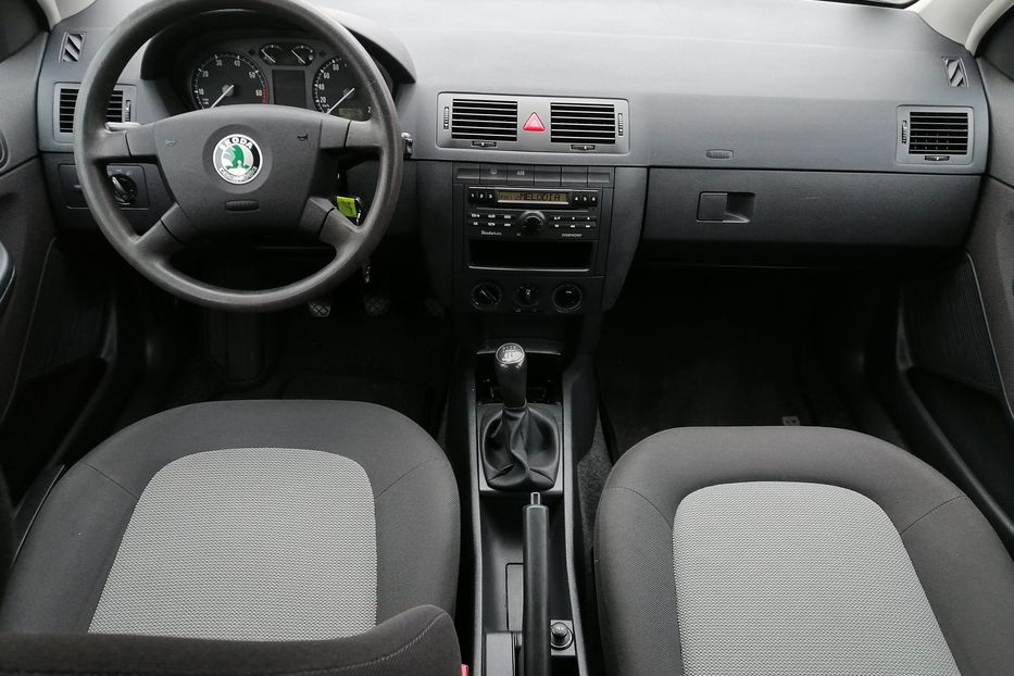 Продам Skoda Fabia  1.4 i 2004 года в Одессе