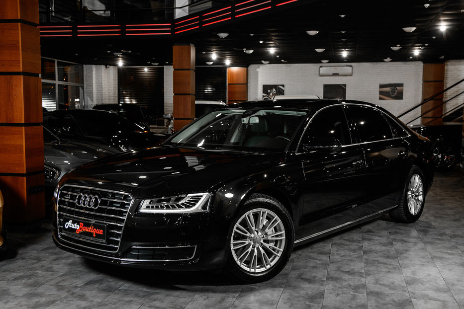 Продам Audi A8 2017 года в Одессе