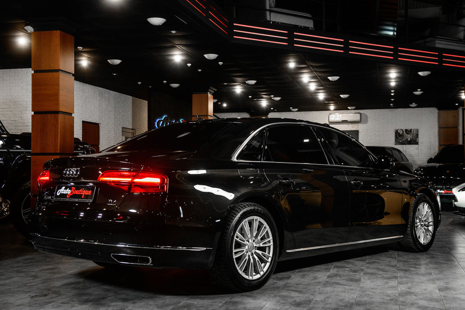 Продам Audi A8 2017 года в Одессе